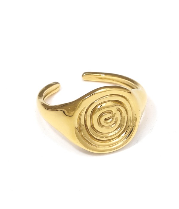 Anillo con diseño en espiral