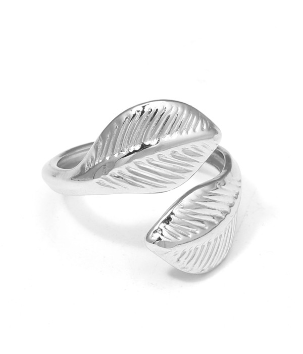 Anillo con diseño de hojas 2