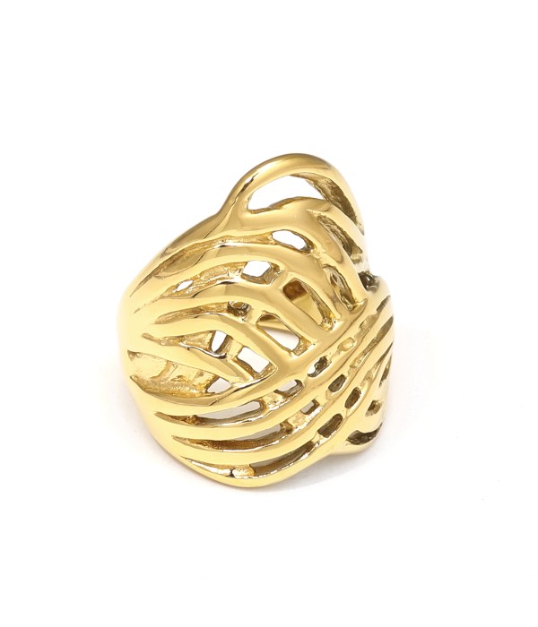 Anillo dorado de diseño calado con patrón de...
