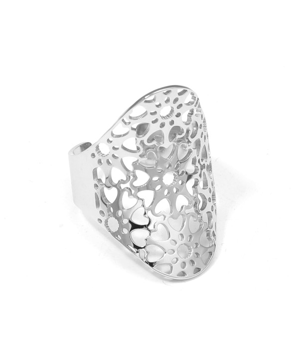 Anillo plateado calado en forma de corazones