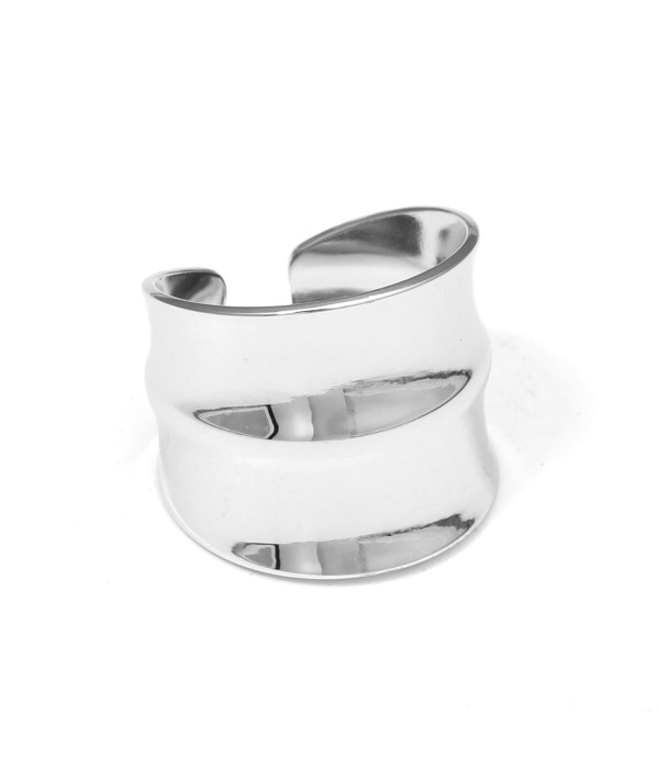 Anillo ancho plateado de estilo moderno