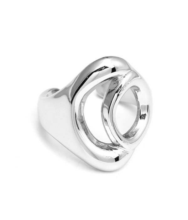 Anillo de óvalo moderno