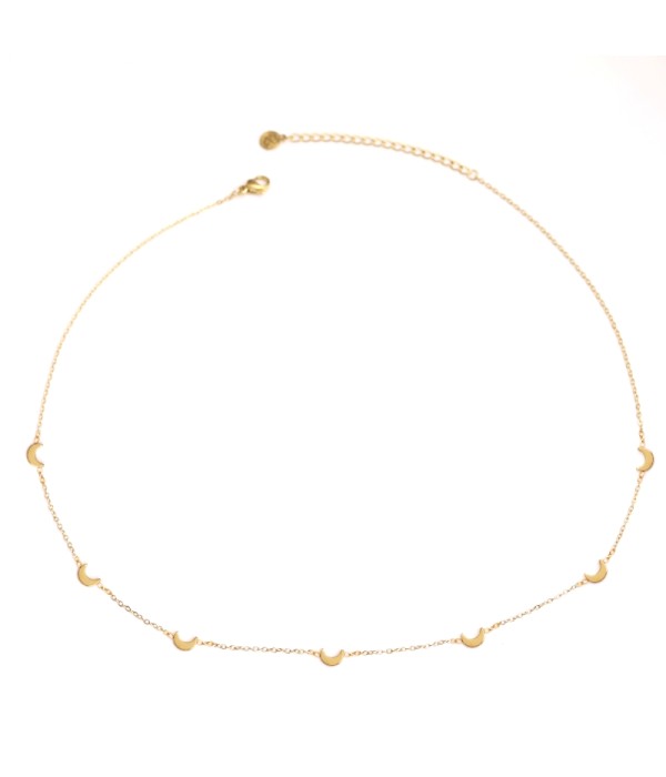 Collar dorado de luna