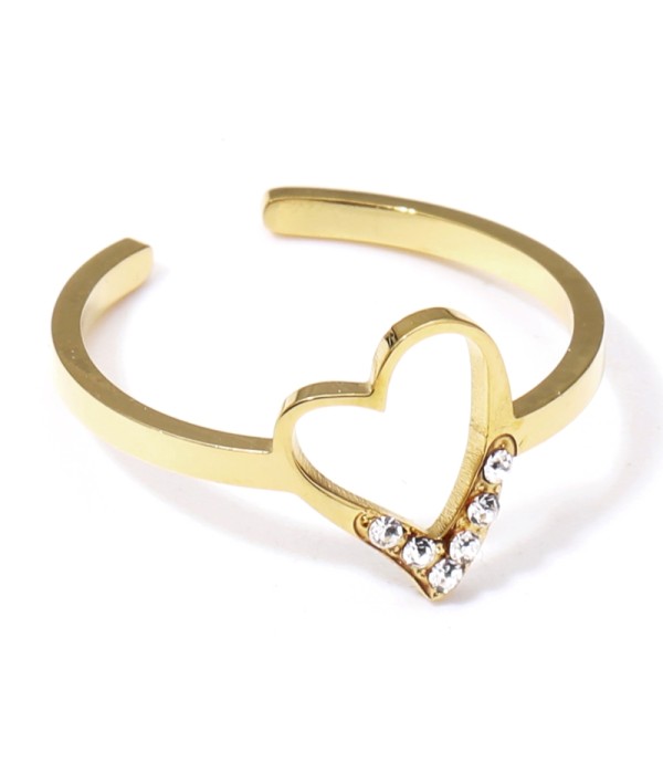 Anillo dorado con corazón y detalles en circonitas