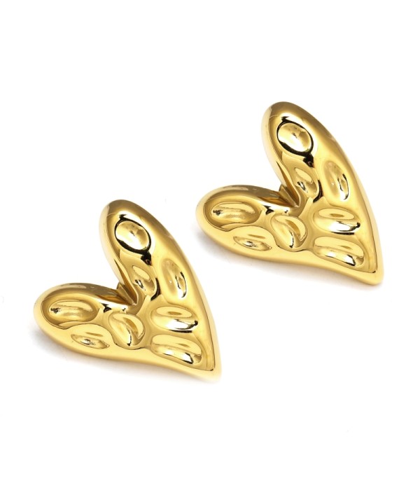 Pendientes dorados de corazón texturizado