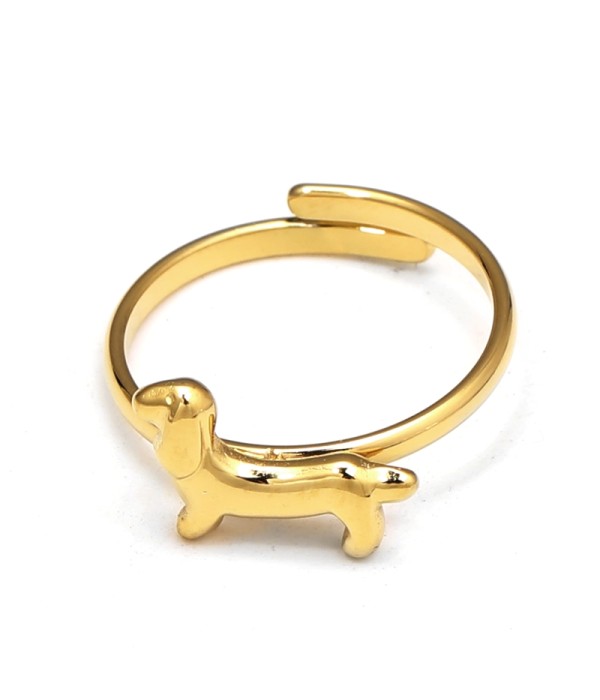 Anillo dorado de perro salchicha