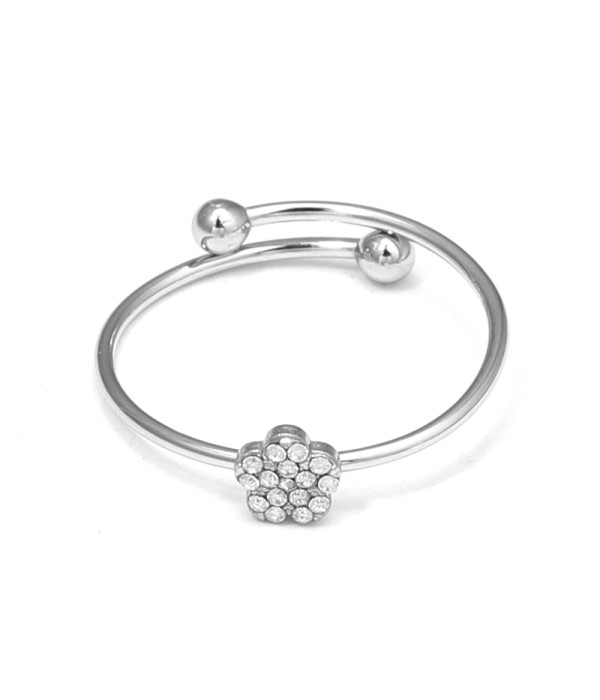 Anillo plateado con flor y circonitas