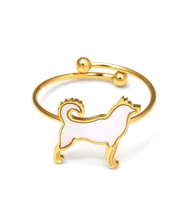 Anillo con perro de nácar