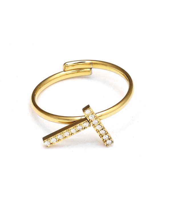 Anillo cruzado con circonitas