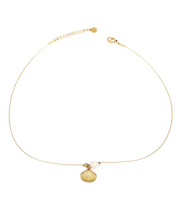 Collar dorado con concha y perla