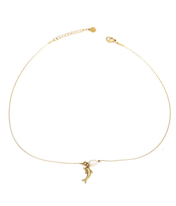 Collar dorado con delfín y perla
