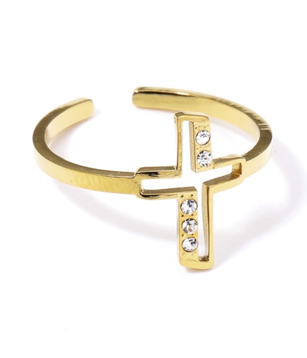 Anillo dorado con cruz y detalles en circonitas