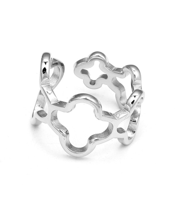 Anillo plateado de trébol de cuatro hojas calado