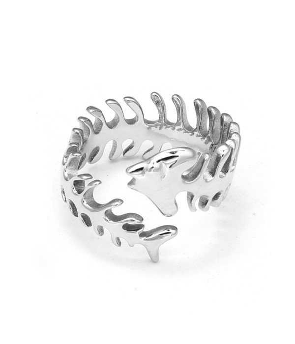 Anillo con diseño de espina de pez 2
