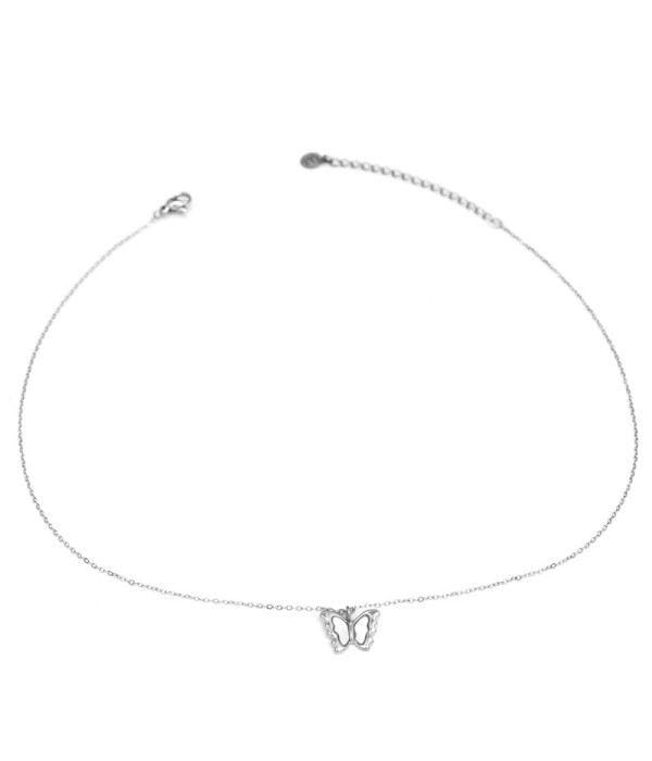 Collar plateado de mariposa con nácar