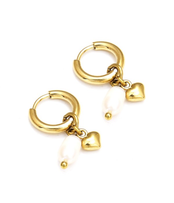 Pendientes dorados con perla y corazón