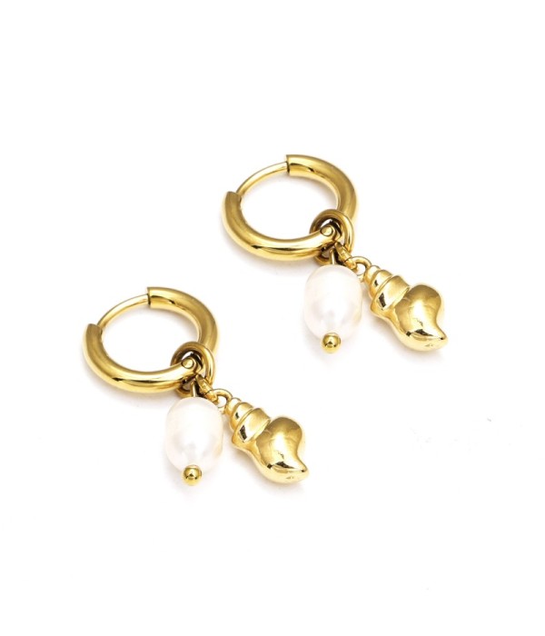 Pendientes dorados con perla y caracola