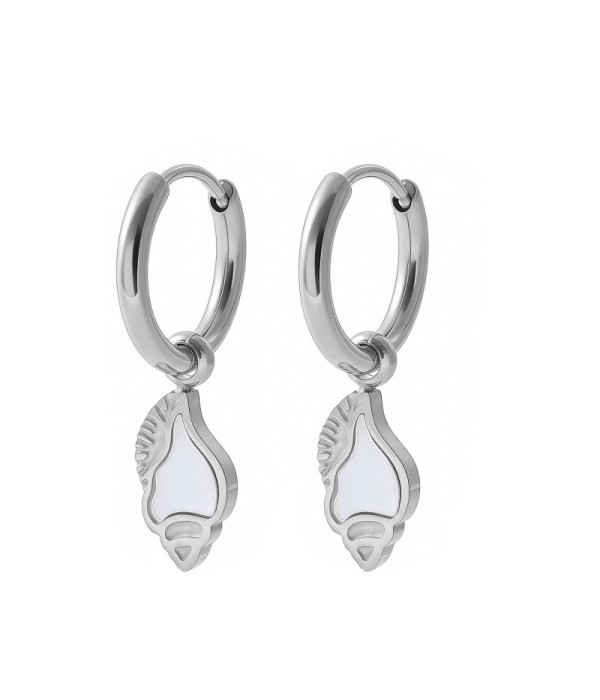 Pendientes de aro plateados con colgantes de concha con...