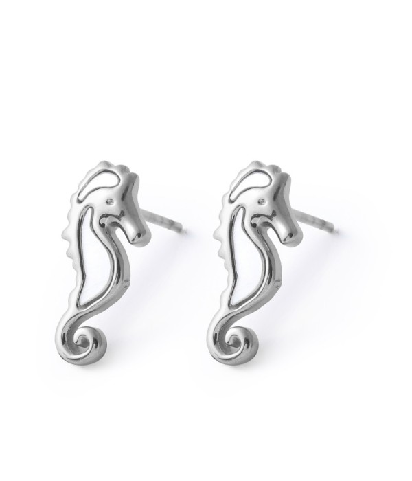 Pendientes plateados de caballito de mar con nácar