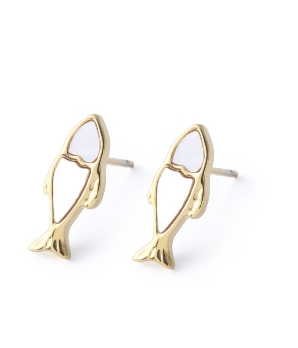 Pendientes dorados de pescado con nácar