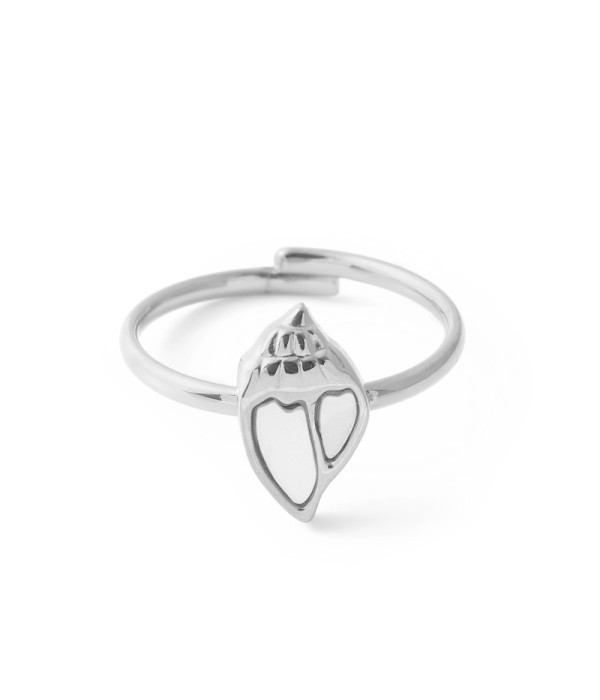 Anillo de caracola con nácar