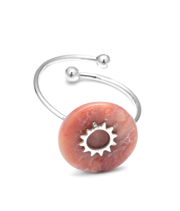 Anillo abierto plateado con detalle solar y piedra circular