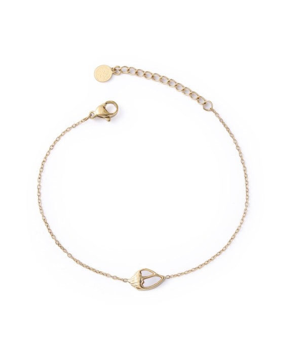Pulsera dorada con caracola con nácar