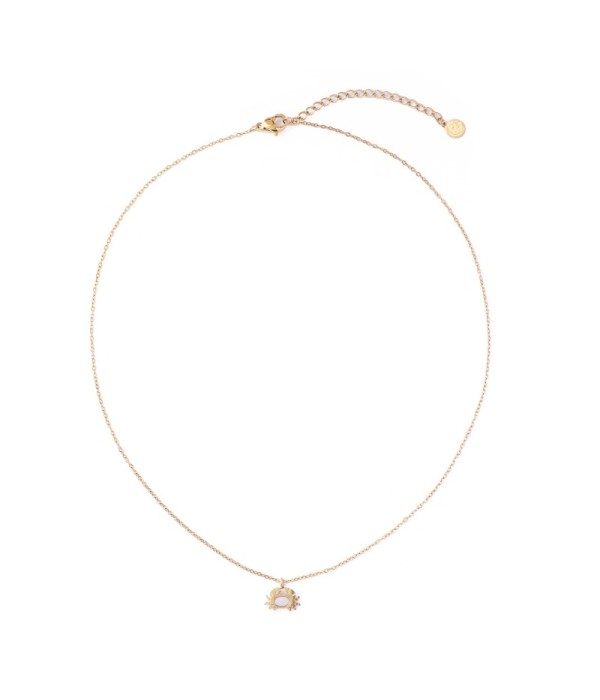 Collar dorado de cangrejo con nácar