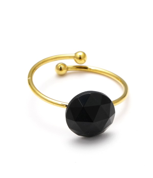 Anillo abierto dorado con piedra de colores