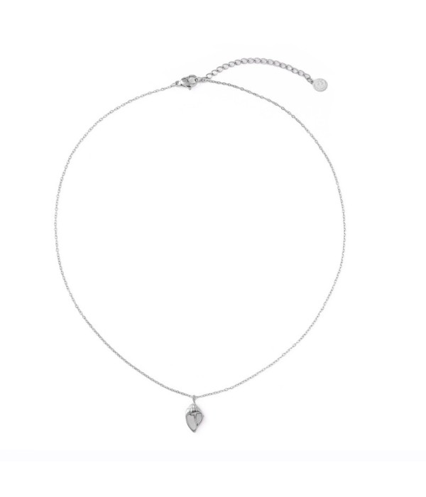 Collar plateado de caracola con nácar