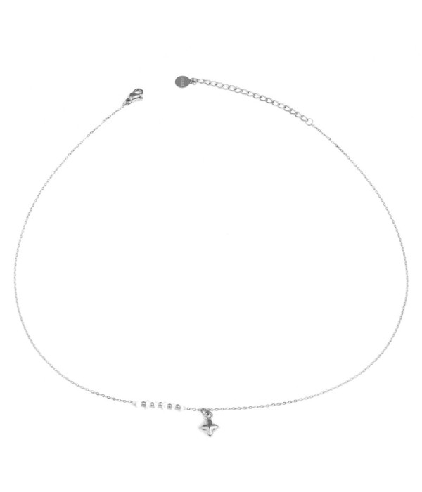 Collar plateado con cruz y perla