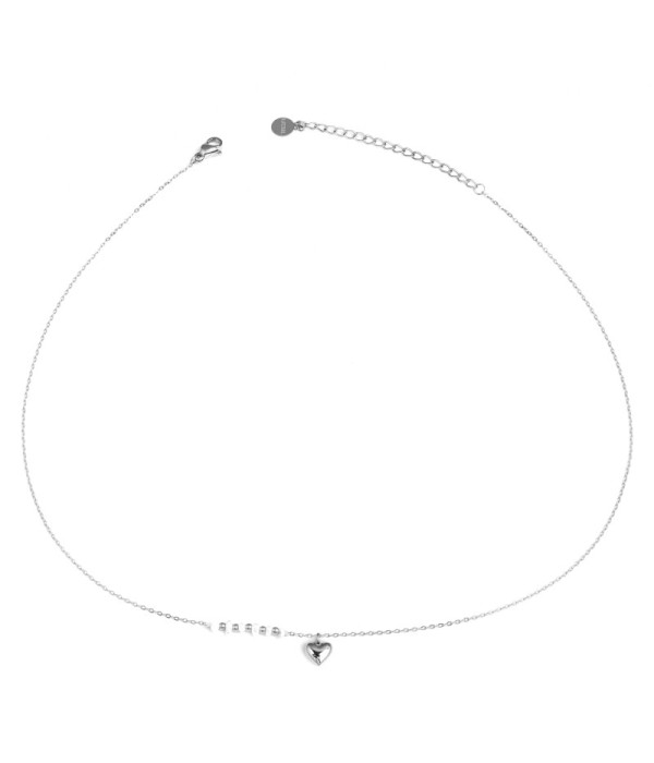 Collar plateado con corazón y perla