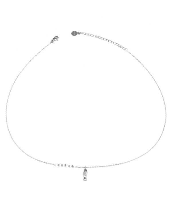 Collar plateado con pez y perla