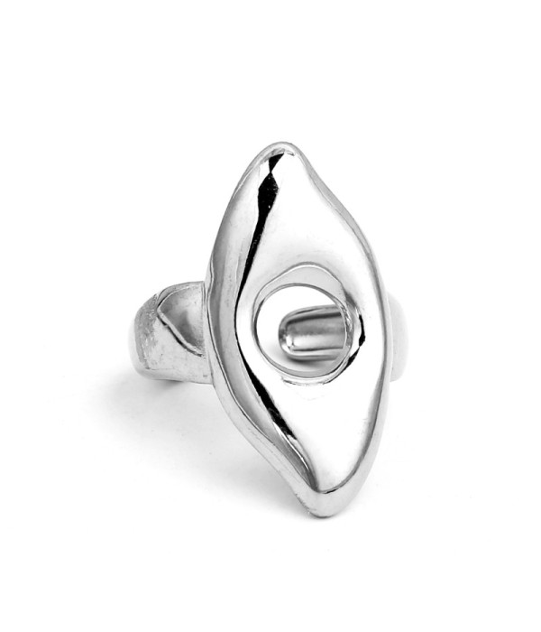 Anillo con diseño hueco