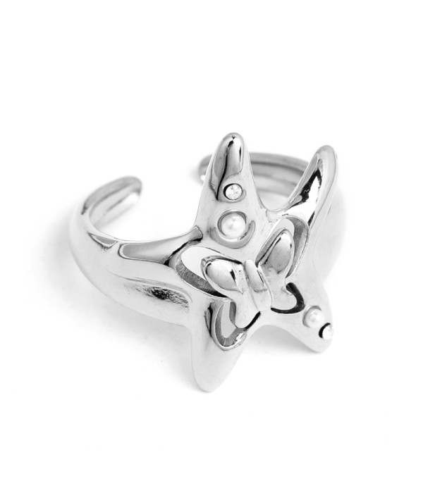 Anillo de estrella con mariposa
