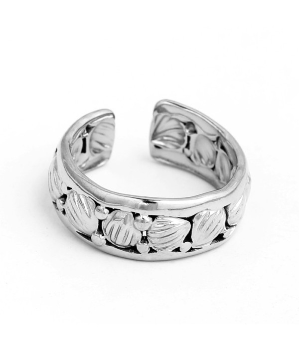 Anillo con relieve de conchas