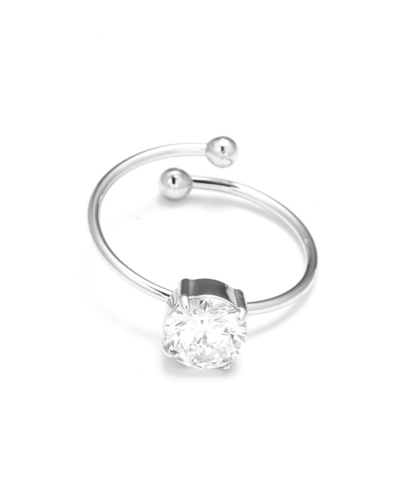 Anillo plateado con piedra cental corte círculo