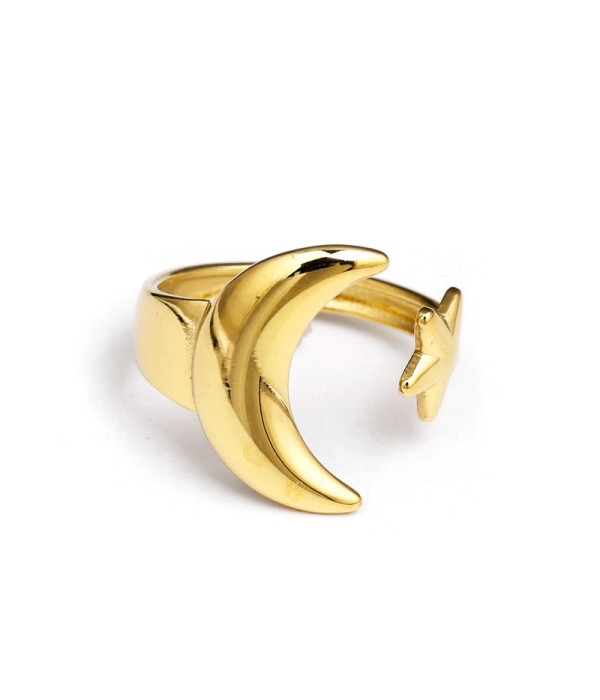 Anillo dorado de estrella y luna