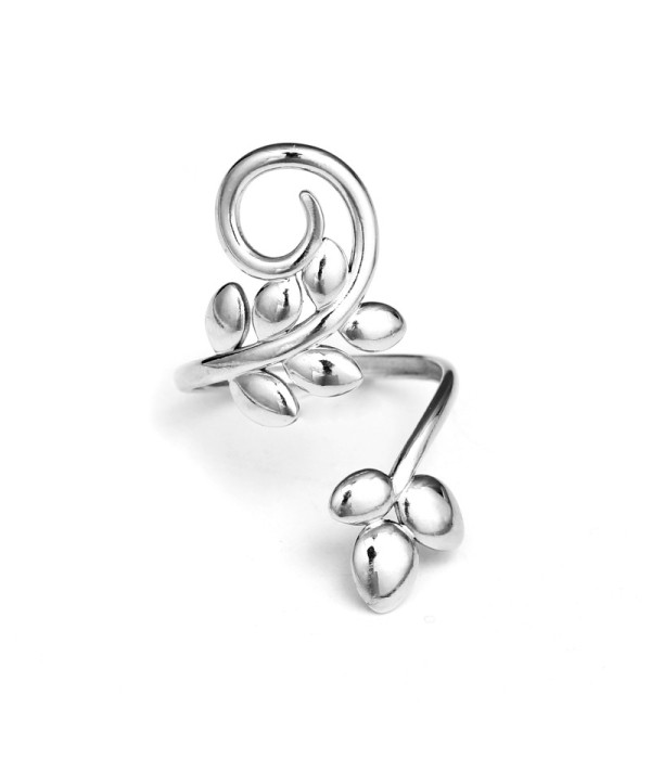 Anillo plateado de hojas