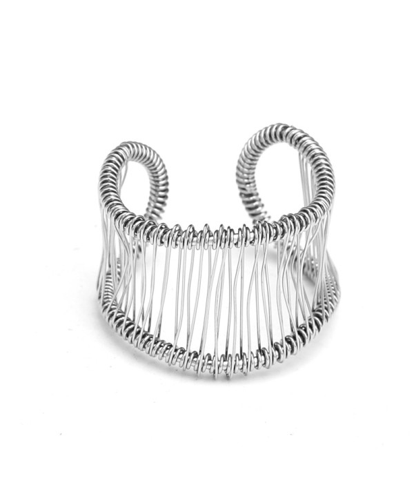 Anillo con diseño de malla