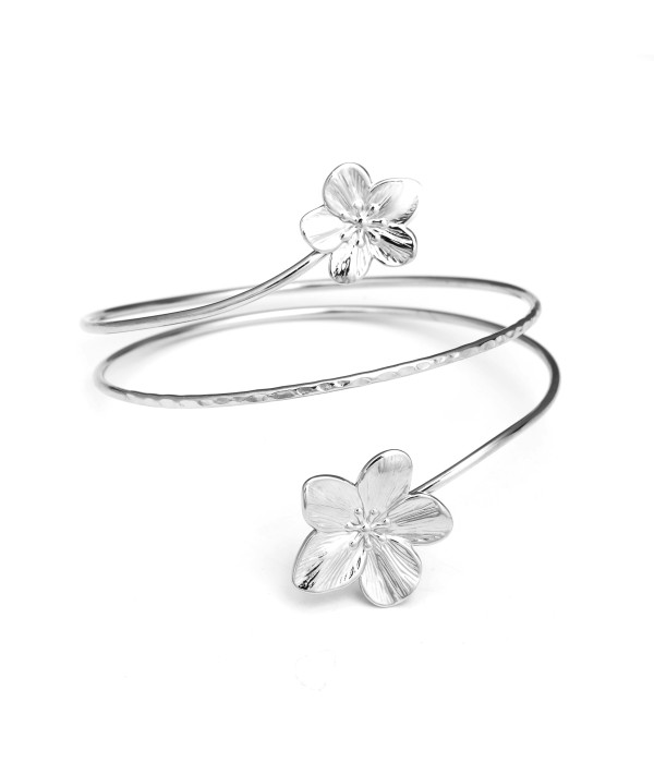 Brazalete de brazo plateado de flores
