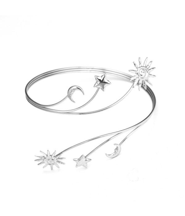Brazalete de brazo plateado con estrellas, luna y sol