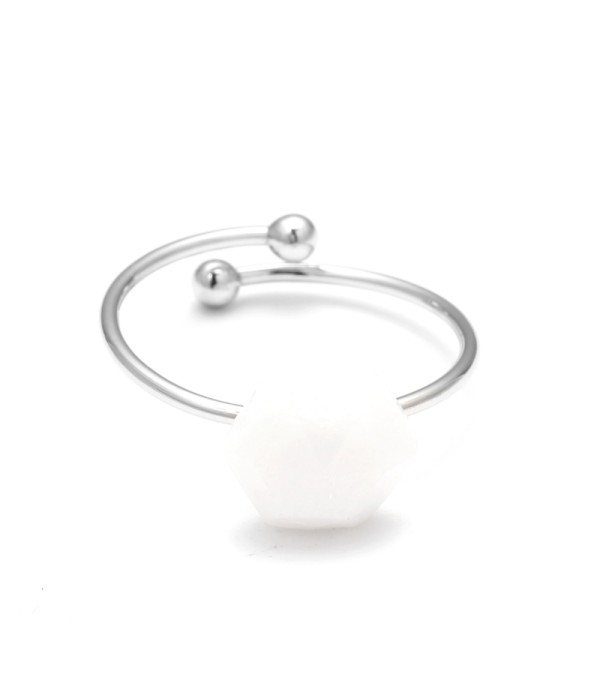 Anillo abierto plateado con piedra de colores