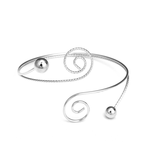 Brazalete de brazo plateado con diseño espiral