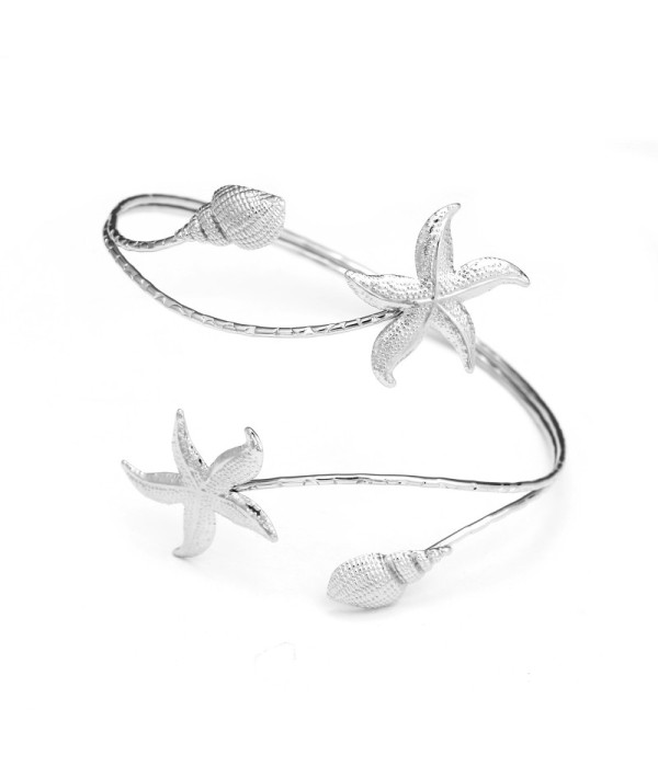 Brazalete de brazo plateado con estrellas de mar y caracolas