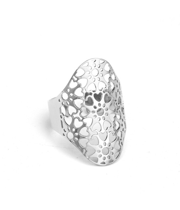 Anillo plateado calado en forma de corazones