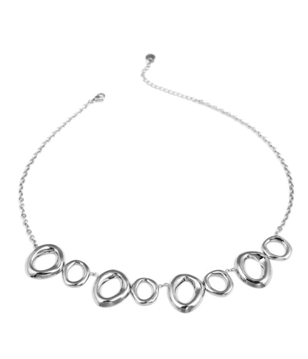 Collar plateado con círculos orgánicos