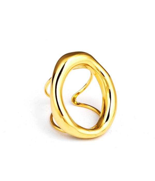 Anillo dorado con diseño de óvalo hueco