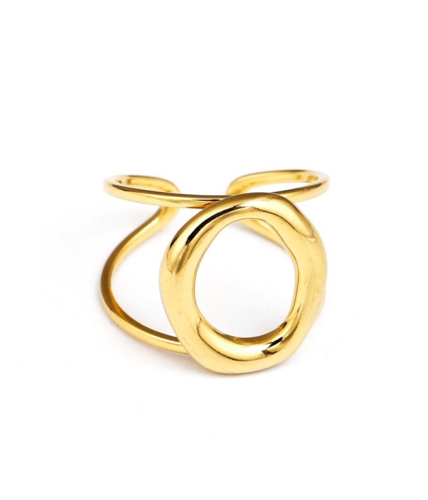 Anillo con diseño de óvalo hueco
