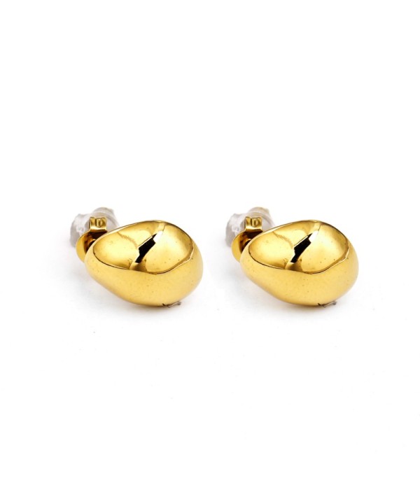 Pendientes dorados con forma de gota